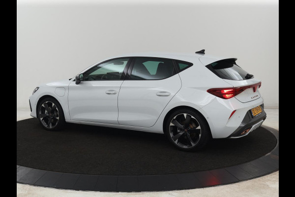 CUPRA Leon 1.5 e-Hybrid Business | Stoelverwarming | Adaptive cruise | Camera | Carplay | Memory | Half leder | Navigatie | Keyless | Sportstoelen | Full LED | Sfeerverlichting | PHEV | Plug In