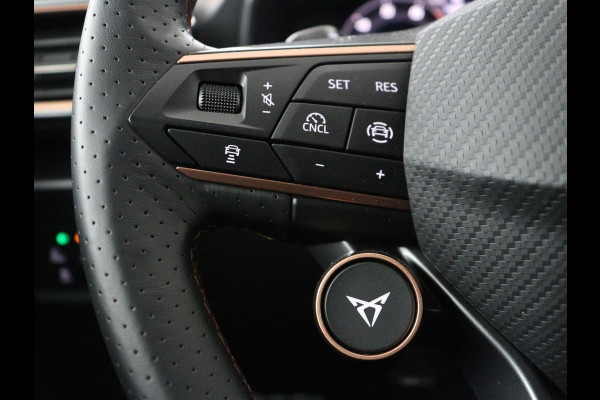 CUPRA Leon 1.5 e-Hybrid Business | Stoelverwarming | Adaptive cruise | Camera | Carplay | Memory | Half leder | Navigatie | Keyless | Sportstoelen | Full LED | Sfeerverlichting | PHEV | Plug In