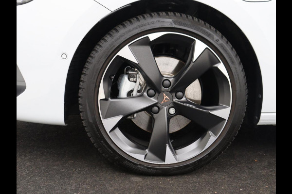 CUPRA Leon 1.5 e-Hybrid Business | Stoelverwarming | Adaptive cruise | Camera | Carplay | Memory | Half leder | Navigatie | Keyless | Sportstoelen | Full LED | Sfeerverlichting | PHEV | Plug In