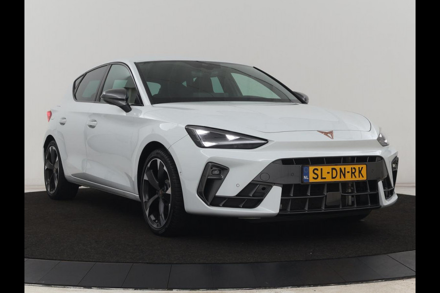 CUPRA Leon 1.5 e-Hybrid Business | Stoelverwarming | Adaptive cruise | Camera | Carplay | Memory | Half leder | Navigatie | Keyless | Sportstoelen | Full LED | Sfeerverlichting | PHEV | Plug In