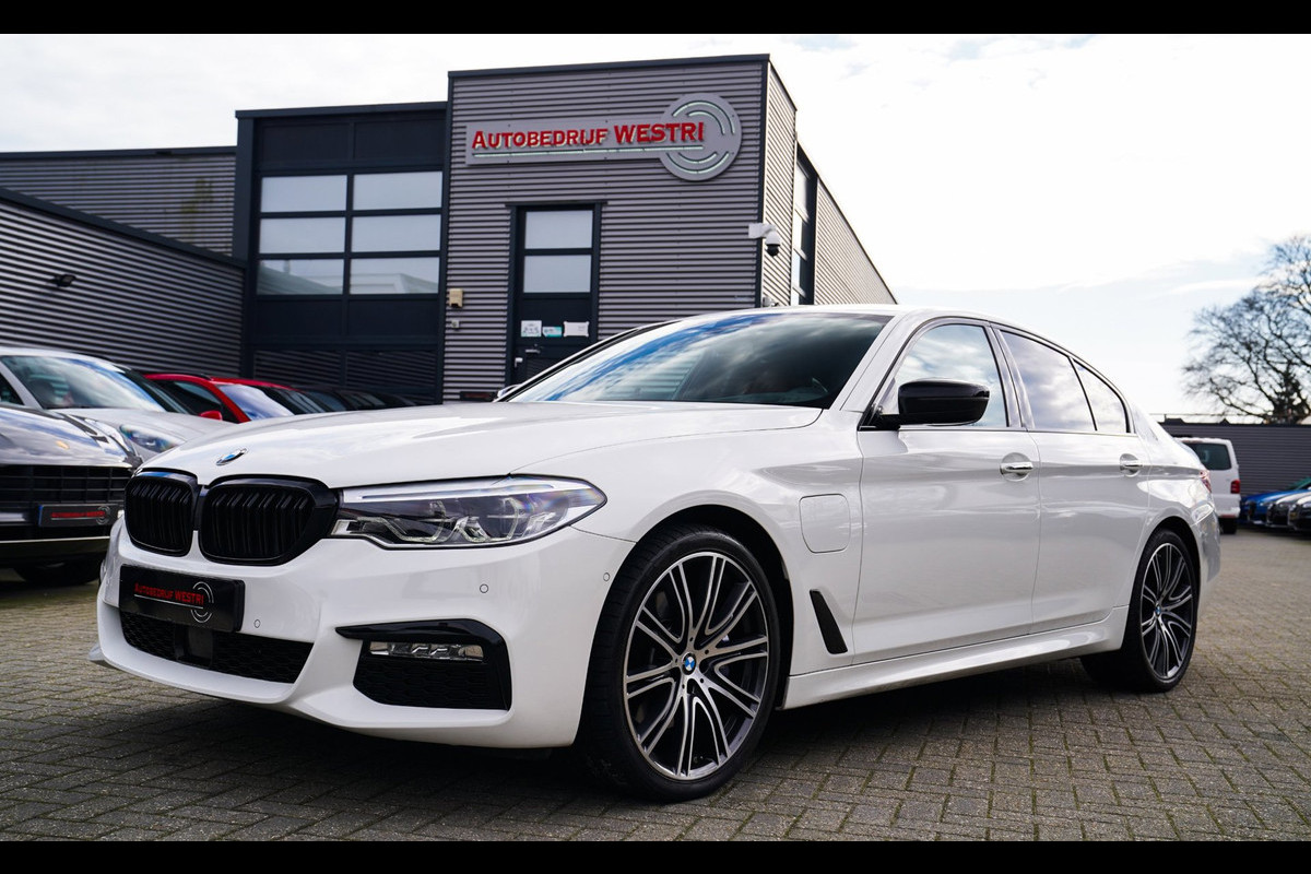 BMW 5 Serie 530e iPerformance High Executive | M-pakket | Massage | Stoelverwarming/verkoeling | Head up | Adaptieve cruise | NAP
