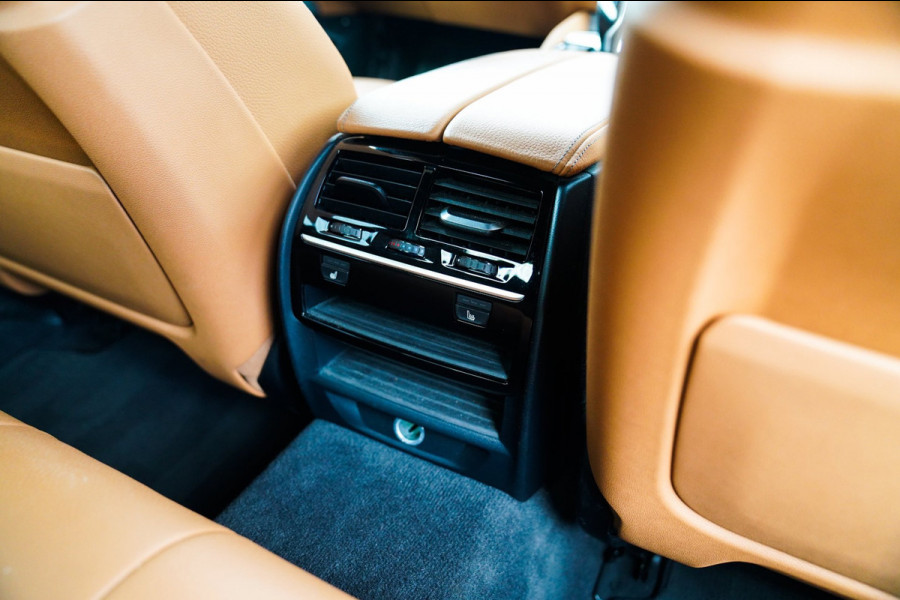 BMW 5 Serie 530e iPerformance High Executive | M-pakket | Massage | Stoelverwarming/verkoeling | Head up | Adaptieve cruise | NAP