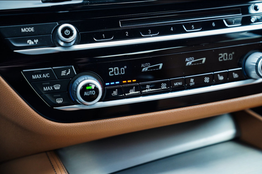 BMW 5 Serie 530e iPerformance High Executive | M-pakket | Massage | Stoelverwarming/verkoeling | Head up | Adaptieve cruise | NAP