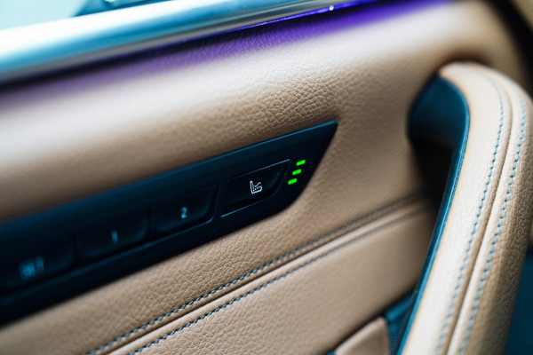 BMW 5 Serie 530e iPerformance High Executive | M-pakket | Massage | Stoelverwarming/verkoeling | Head up | Adaptieve cruise | NAP