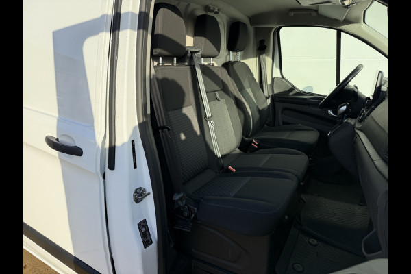 Ford Transit Custom 340 1.0 PHEV 120PK Plug-in Automaat L1H1 Airco Cruise Control Navigatie Parkeersensoren voor achter Stoelverwarming