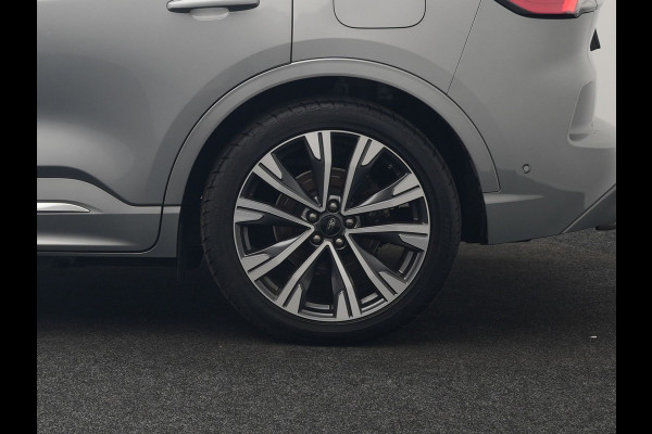 Ford Kuga 2.5 Vignale Plug In Hybrid 225pk Dealer O.H. PHEV | Trekhaak Afn. | Panodak | Head Up | 360 Camera | Bang & Olufsen | Lederen Sportstoelen Memory & Verwarmd | Keyless | Stuur Verwarmd | Blis | Virtual | Navigatie | DAB |