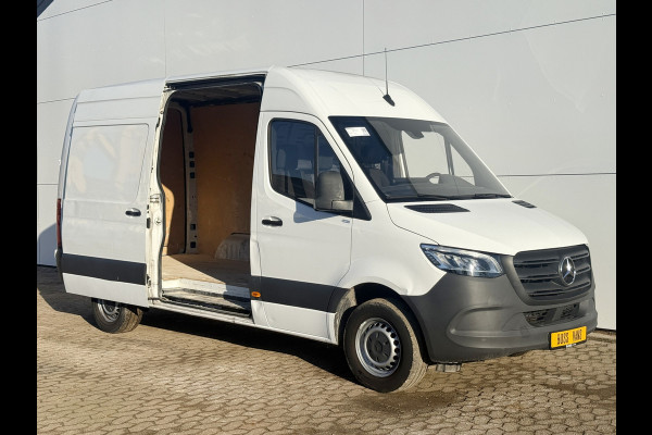 Mercedes-Benz Sprinter 314 2.2 CDI L2H2 LED Climate Control Cruise Control Camera Carplay