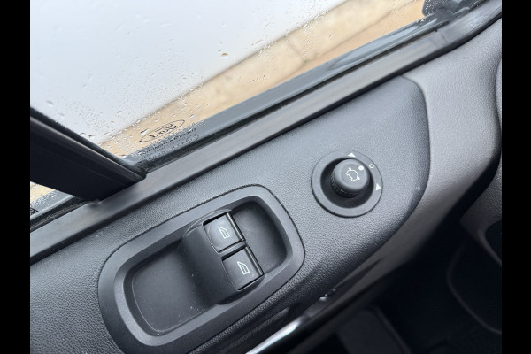 Ford Transit Custom 300 2.0 TDCI 130PK Automaat L2H1 LED Cruise Control Airco Stoelverwarming Parkeersensoren voor achter