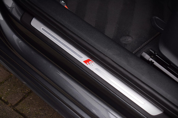 Audi A4 Avant 35 TFSI S edition Competition | 2x S-Line | Matrix | Apple CarPlay | Half Leer