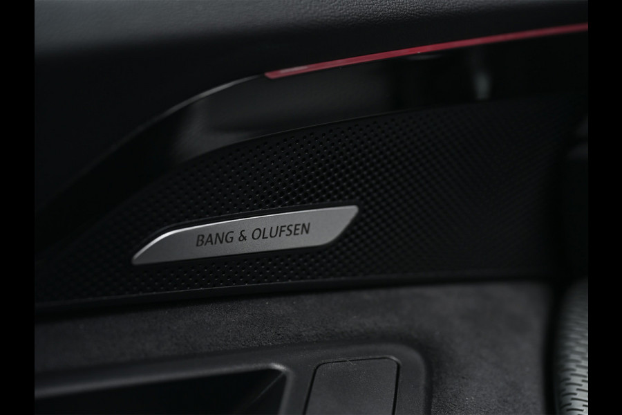 Audi Q5 2.0 TFSI e-hybrid quattro 368pk S edition Competition | S-Seats | B&O Sound | Head-Up | Memory | 360 Camera | Trekhaak | Keyless entree | Adaptive Cruise | Ambiance interieur | MMI bijrijder display|