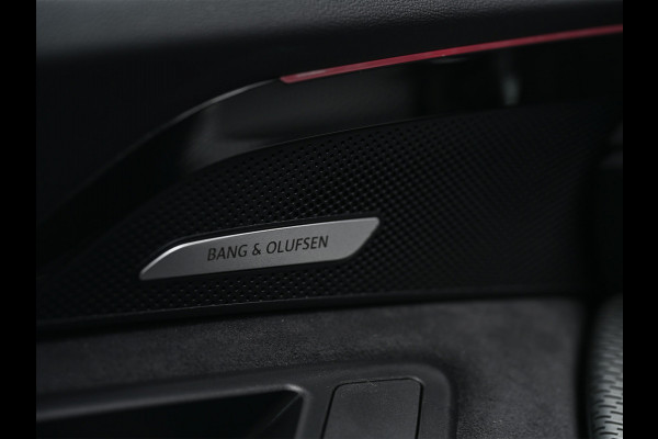 Audi Q5 2.0 TFSI e-hybrid quattro 368pk S edition Competition | S-Seats | B&O Sound | Head-Up | Memory | 360 Camera | Trekhaak | Keyless entree | Adaptive Cruise | Ambiance interieur | MMI bijrijder display|