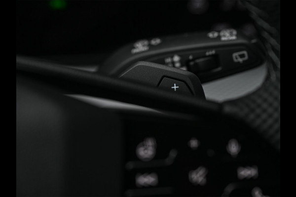 Audi Q5 2.0 TFSI e-hybrid quattro 368pk S edition Competition | S-Seats | B&O Sound | Head-Up | Memory | 360 Camera | Trekhaak | Keyless entree | Adaptive Cruise | Ambiance interieur | MMI bijrijder display|