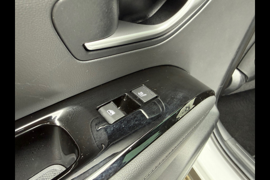 Hyundai Tucson 1.6 T-GDI HEV Premium Sky nw model - Automaat - Pano/schuifdak - Leder - Trekhaak - Org.NL