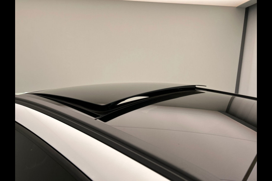 Ford Kuga 2.5 PHEV ST-Line X | Pano/Dak | B&O | Trekhaak | Apple/Carplay