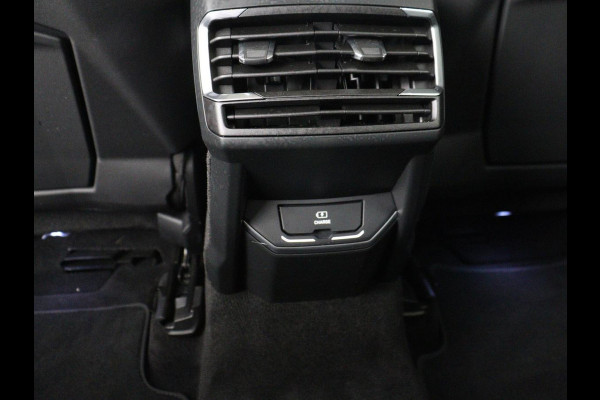 Lynk & Co 01 1.5 Plug In | Panoramadak | Infinity by Harman | Camera | Adaptive cruise | Stoelverwarming | Carplay | Memory | Full LED | PHEV