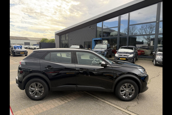 Peugeot 2008 1.2 PureTech Active Pack 131PK | AUTOMAAT | CAMERA | NAVIGATIE | AFN. TREKHAAK RIJKLAAR GELEVERD MET 12 MND BOVAG GARANTIE |