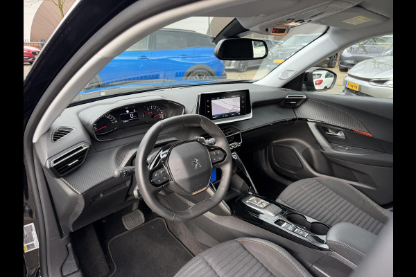 Peugeot 2008 1.2 PureTech Active Pack 131PK | AUTOMAAT | CAMERA | NAVIGATIE | AFN. TREKHAAK RIJKLAAR GELEVERD MET 12 MND BOVAG GARANTIE |