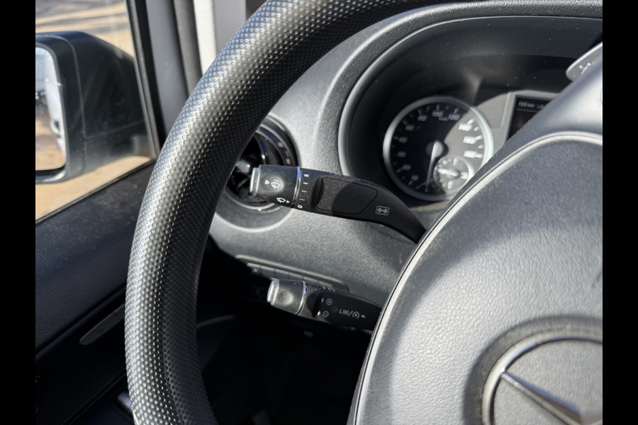 Mercedes-Benz eVito 112 66kWh 280km WLTP 96% (SOH) 80KW Snelladen Climate Control Cruise Control Stoelverwarming Apple Carplay Parkeersensoren Voor en Achter