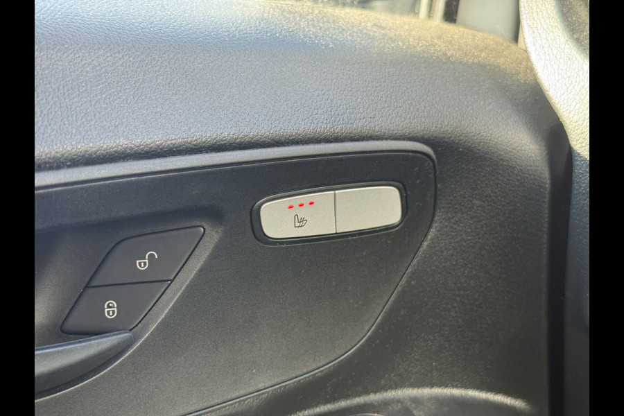 Mercedes-Benz eVito 112 66kWh 280km WLTP 96% (SOH) 80KW Snelladen Climate Control Cruise Control Stoelverwarming Apple Carplay Parkeersensoren Voor en Achter