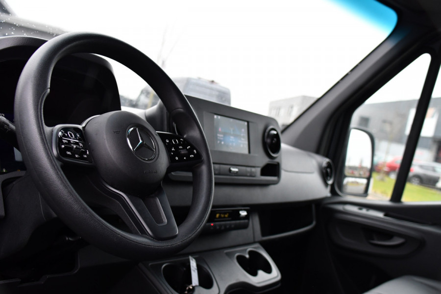 Mercedes-Benz Sprinter 317 1.9 CDI L2H2 RWD PB Edition Camera, Cruise, Carplay, LED, 170pk, Stoelverwarming, NAVI, Sensoren, Leder, Uniek!