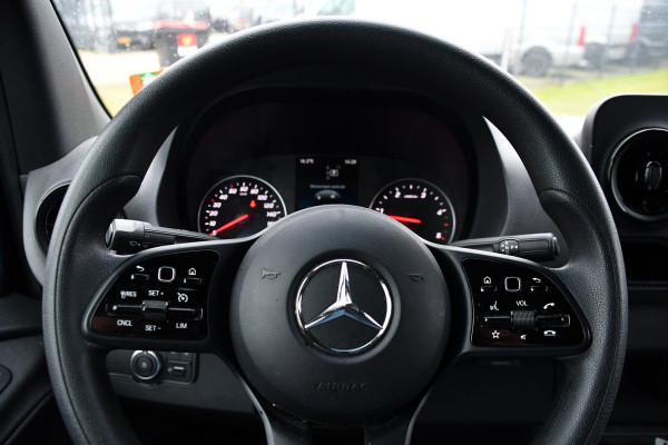 Mercedes-Benz Sprinter 317 1.9 CDI L2H2 RWD PB Edition Camera, Cruise, Carplay, LED, 170pk, Stoelverwarming, NAVI, Sensoren, Leder, Uniek!
