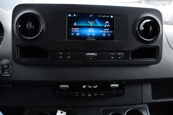 Mercedes-Benz Sprinter 317 1.9 CDI L2H2 RWD PB Edition Camera, Cruise, Carplay, LED, 170pk, Stoelverwarming, NAVI, Sensoren, Leder, Uniek!