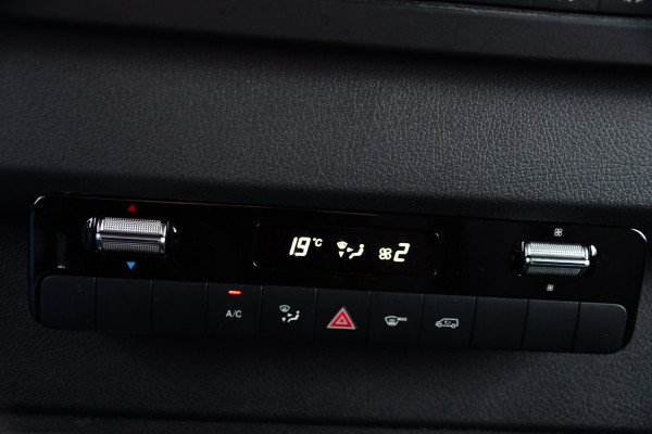 Mercedes-Benz Sprinter 317 1.9 CDI L2H2 RWD PB Edition Camera, Cruise, Carplay, LED, 170pk, Stoelverwarming, NAVI, Sensoren, Leder, Uniek!