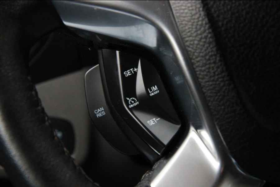 Ford Transit Connect 1.5 EcoBlue 120PK L2 Trend / Laadruimte inrichting / Camera / 3 zits