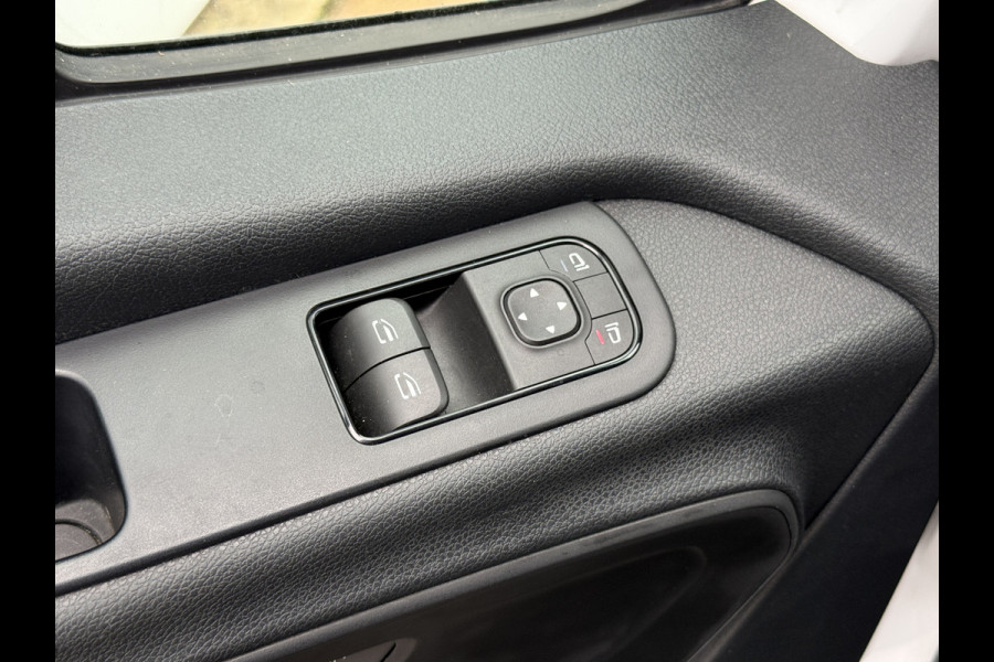 Mercedes-Benz Sprinter 515 1.9 CDI Automaat Laadklep Climate Control Cruise Control Apple Carplay Koffer Bakwagen Meubelbak
