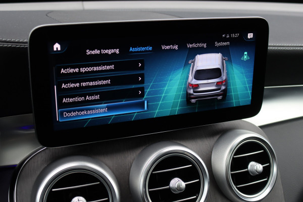 Mercedes-Benz GLC 300e 4MATIC AMG Line | Panoramadak | Trekhaak | Multibeam LED | Stoelverwarming | Camera | Dodehoekassistent | Spoorpakket | Sfeerverlichting | Zitcomfortpakket |
