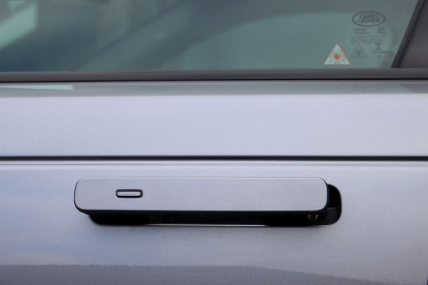 Land Rover Range Rover Velar 5.0 V8 SV Autobiography Dynamic Edition Aut8 | Panoramadak | Adaptieve Cruise Control | Meridian Signature | Massage | Stoelventilatie | Verwarmd Stuurwiel | HUD |