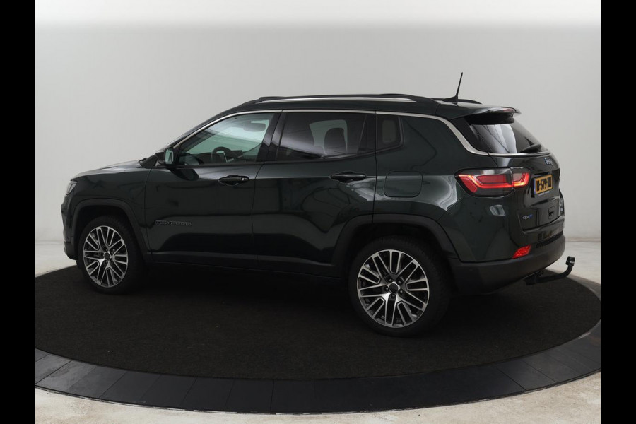 Jeep Compass 4xe 190 Plug-in Electric Limited | Panoramadak | Leder | Trekhaak | Stoelverwarming | 19'' | Carplay | Camera | Adaptive cruise | Navigatie | Full LED | PHEV