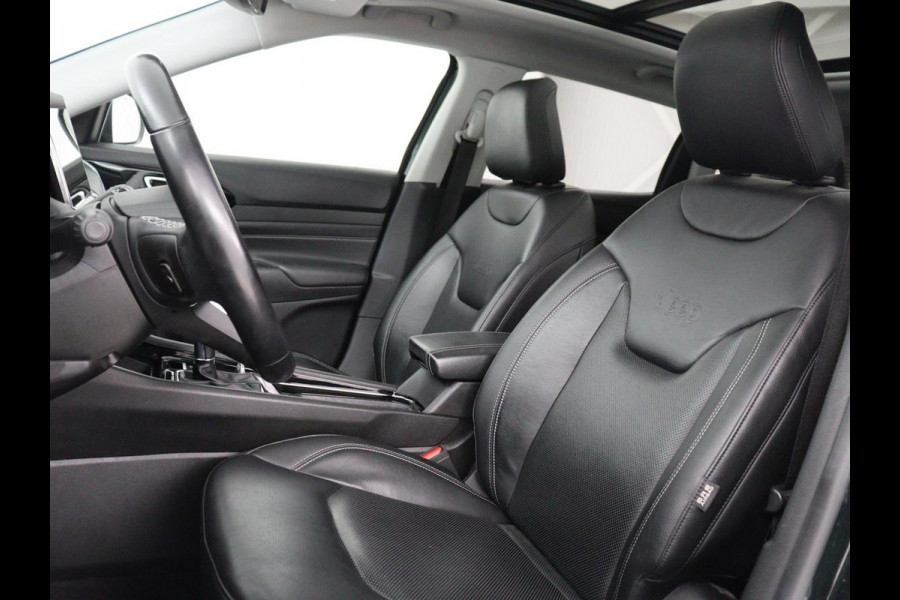 Jeep Compass 4xe 190 Plug-in Electric Limited | Panoramadak | Leder | Trekhaak | Stoelverwarming | 19'' | Carplay | Camera | Adaptive cruise | Navigatie | Full LED | PHEV