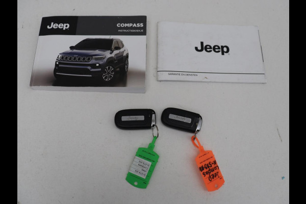 Jeep Compass 4xe 190 Plug-in Electric Limited | Panoramadak | Leder | Trekhaak | Stoelverwarming | 19'' | Carplay | Camera | Adaptive cruise | Navigatie | Full LED | PHEV