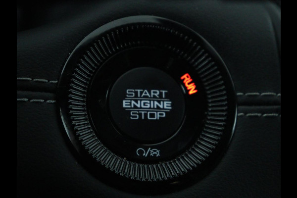 Jeep Compass 4xe 190 Plug-in Electric Limited | Panoramadak | Leder | Trekhaak | Stoelverwarming | 19'' | Carplay | Camera | Adaptive cruise | Navigatie | Full LED | PHEV