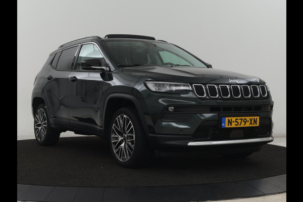 Jeep Compass 4xe 190 Plug-in Electric Limited | Panoramadak | Leder | Trekhaak | Stoelverwarming | 19'' | Carplay | Camera | Adaptive cruise | Navigatie | Full LED | PHEV