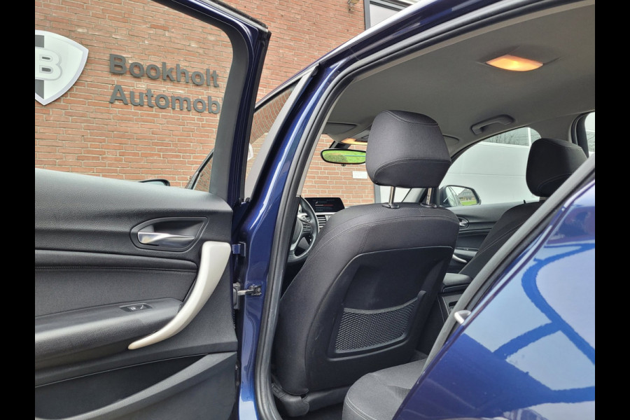 BMW 1-serie 116i Executive, Sport-stoelen, Nieuwe Vanos! (€1300,-)
