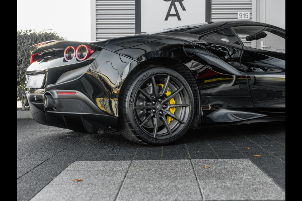 Ferrari F8 Tributo 3.9 V8 HELE | Carbon velgen | Pass. display | Lift | Daytona racing seats