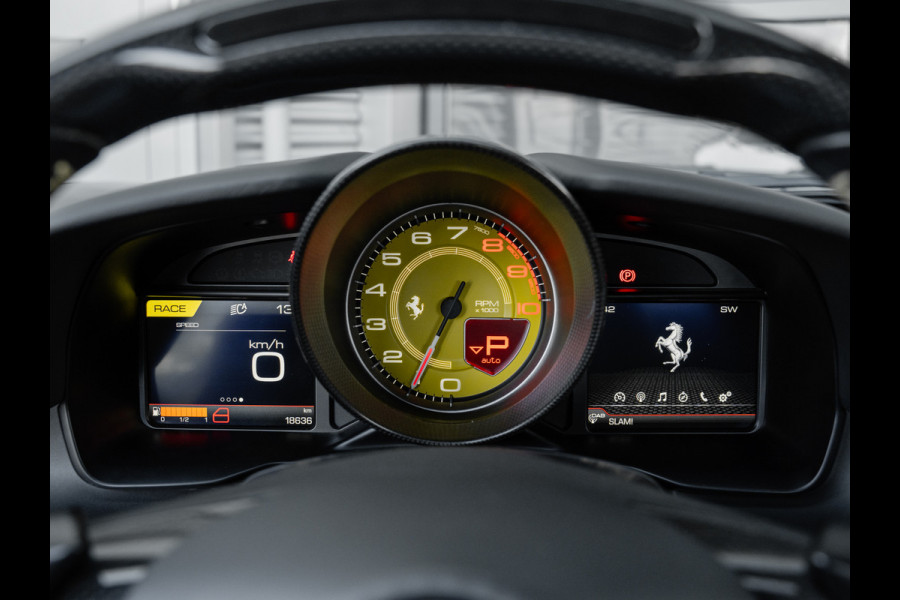 Ferrari F8 Tributo 3.9 V8 HELE | Carbon velgen | Pass. display | Lift | Daytona racing seats