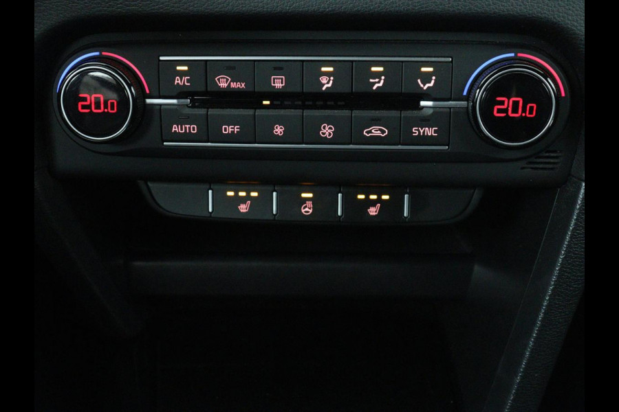 Kia ProCeed 1.5 T-GDI GT-Line | Panoramadak | Stoelverwarming | Trekhaak | Leder/Alcantara | Carplay | Stuurverwarming | Camera | Navigatie | Keyless | Full LED | Parkeerhulp | Cruise control