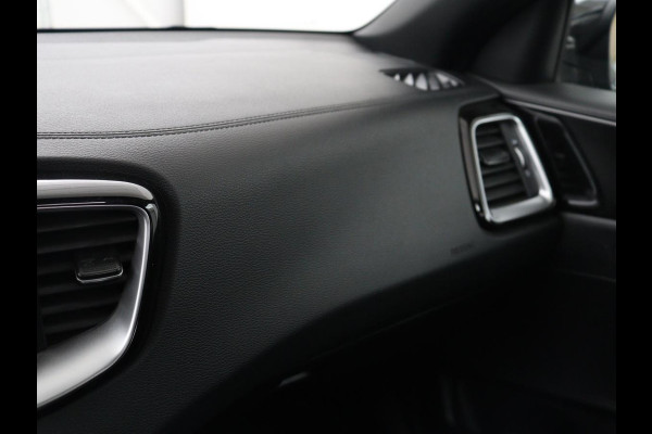 Kia ProCeed 1.5 T-GDI GT-Line | Panoramadak | Stoelverwarming | Trekhaak | Leder/Alcantara | Carplay | Stuurverwarming | Camera | Navigatie | Keyless | Full LED | Parkeerhulp | Cruise control