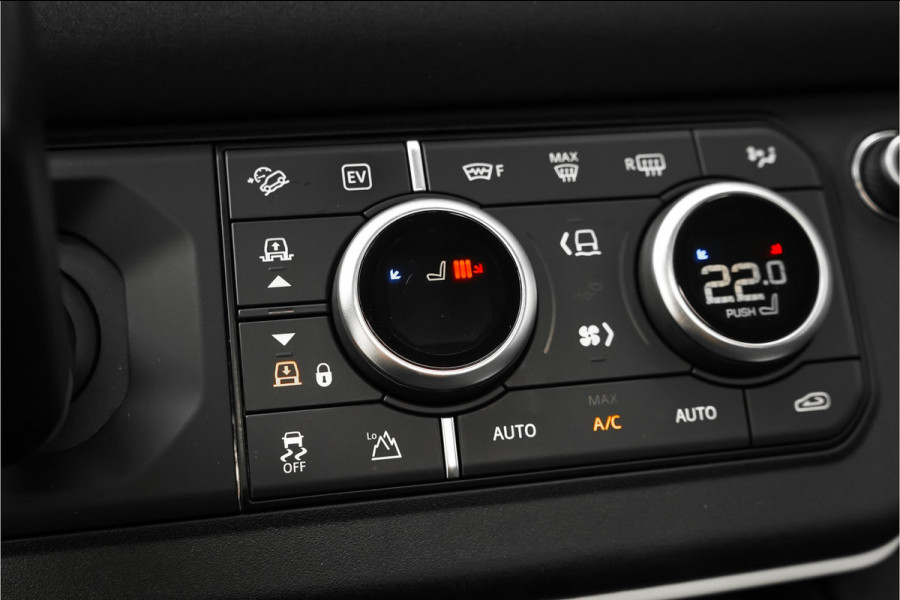 Land Rover Defender 110 2.0 P400e Pano HUD ACC Stuur & Stoelverw