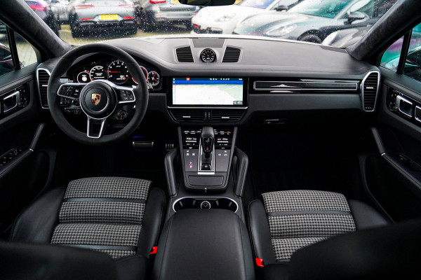 Porsche Cayenne Coupé 4.0 GTS | Carbon | 360 Camera | Head Up Display | Lightweight | Sport Chrono
