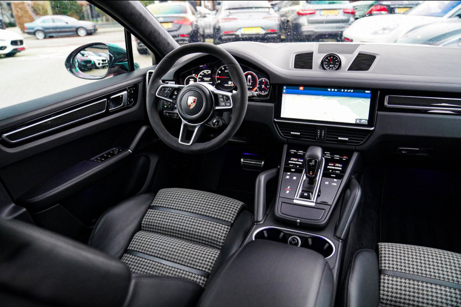 Porsche Cayenne Coupé 4.0 GTS | Carbon | 360 Camera | Head Up Display | Lightweight | Sport Chrono