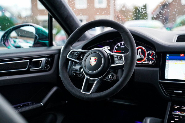 Porsche Cayenne Coupé 4.0 GTS | Carbon | 360 Camera | Head Up Display | Lightweight | Sport Chrono