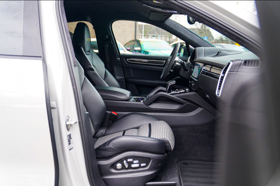 Porsche Cayenne Coupé 4.0 GTS | Carbon | 360 Camera | Head Up Display | Lightweight | Sport Chrono