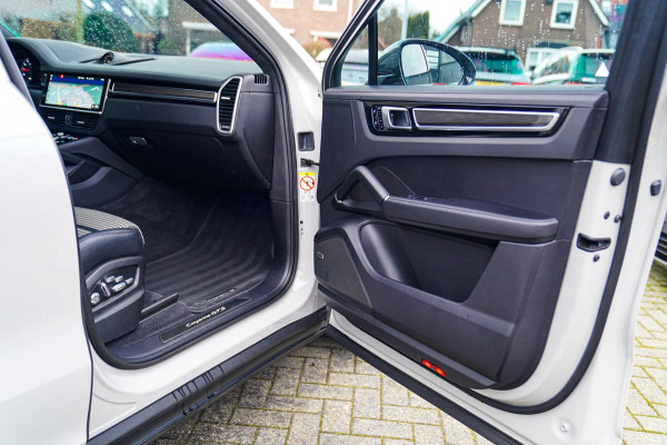 Porsche Cayenne Coupé 4.0 GTS | Carbon | 360 Camera | Head Up Display | Lightweight | Sport Chrono