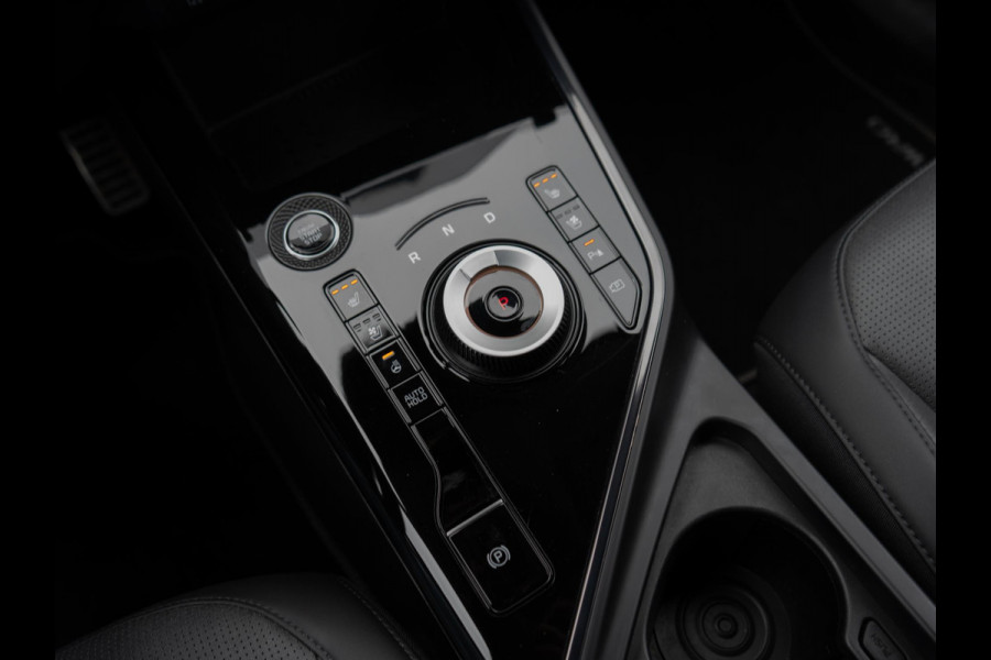 Kia Niro 1.6 GDi Hybrid ExecutiveLine | Schuifdak | Stoel en stuurverwarming |