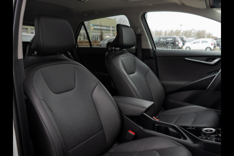 Kia Niro 1.6 GDi Hybrid ExecutiveLine | Schuifdak | Stoel en stuurverwarming |