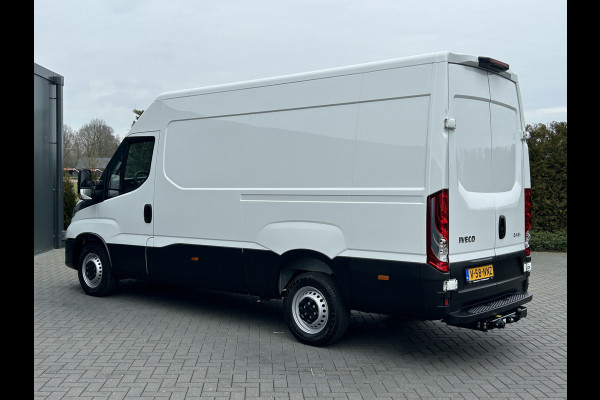 Iveco Daily 35S14V 2.3 136 PK / L2H2 / 270 A DEUREN / 3.5T TREKHAAK / 45.331 KM !! / AIRCO / BLUETOOTH